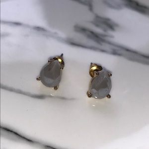✨Buy 2 get 1 free!!✨ Grey teardrop earrings